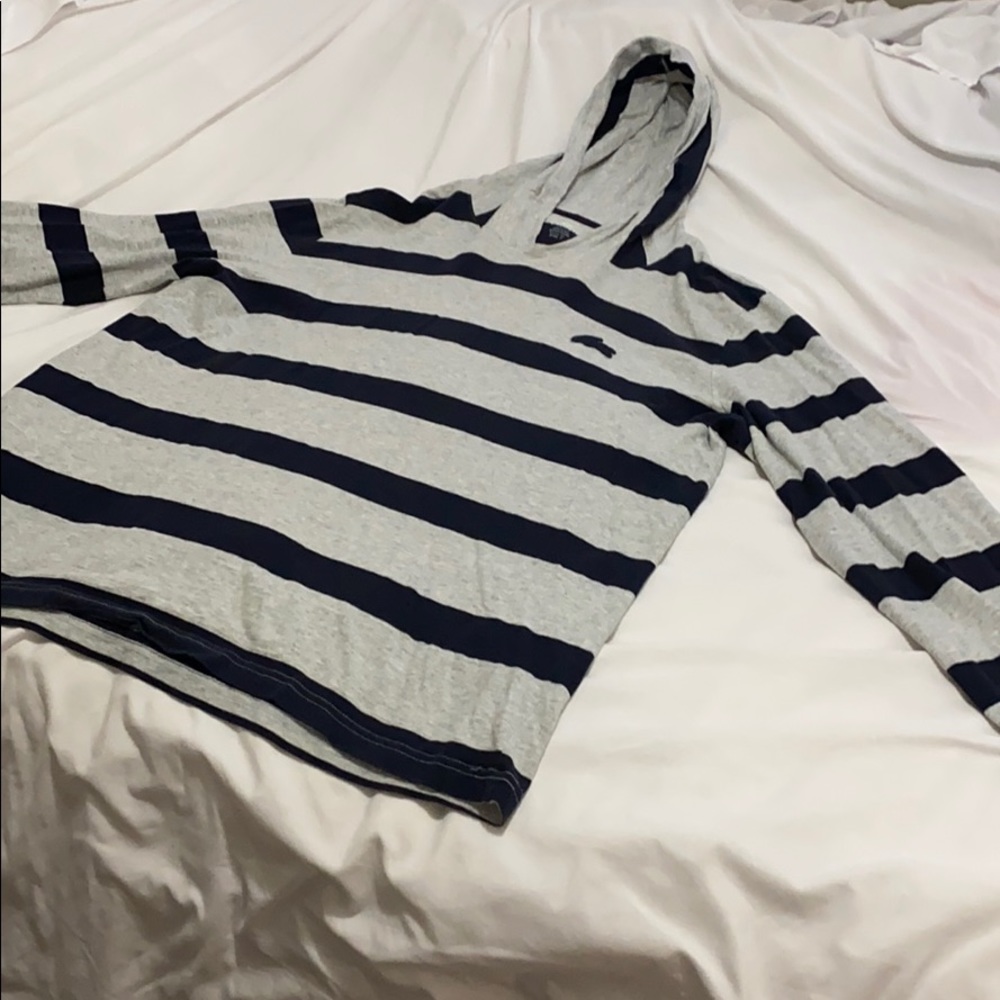 Lacoste size 7 xl long sleep hoodie tee